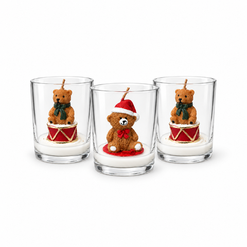 Weihnachtskerze im 7 cm hohen Glas mit verschiedenen Bärchen