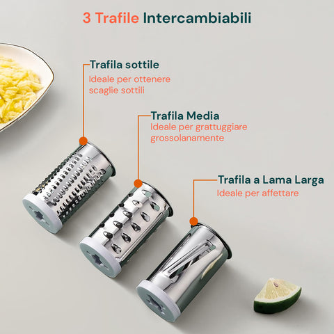 Grattugia con 3 trafile intercambiabili: sottile per scaglie, media per grattugiare e lama larga per affettare, massima versatilità cucina