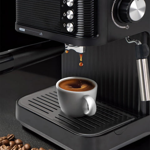 Erogazione rapida per caffè sempre caldo e cremoso, filtro in acciaio per estrazione professionale e crema perfetta