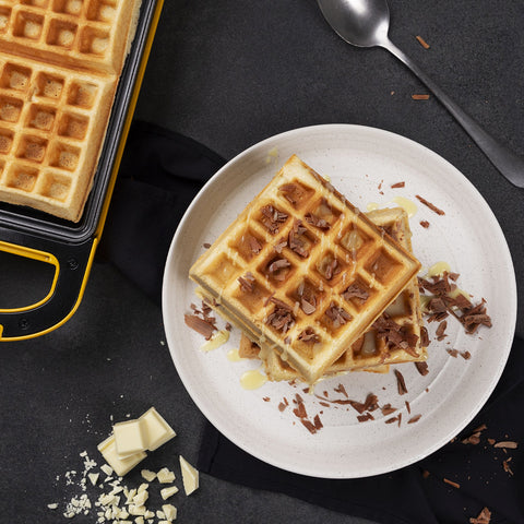 immagine-4-princess-piastra-elettrica-per-waffle-antiaderente-con-piedini-antiscivolo-700w-giallo-ean-8713016092069