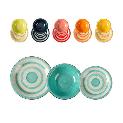 Dettaglio piatti stoneware con motivi a cerchi dipinti a mano collezione Dotty, lavorazione artigianale unica e decorazioni originali