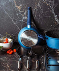 Avilia Padelle Antiaderenti Gaia Alluminio Blu con Fondo a Induzione Set 3 Pezzi con Manico Ergonomico Ean-8056819042856