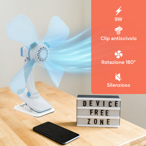 Ventilatore Kiwi 9W con clip antiscivolo, rotazione 180 gradi e funzionamento silenzioso in device free zone su scrivania