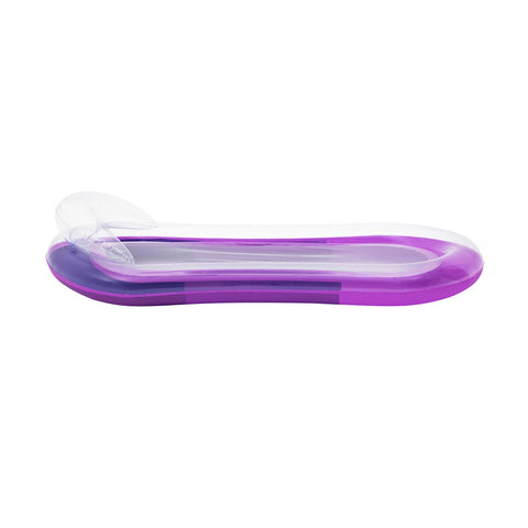 Vista laterale del materassino gonfiabile viola con poggiatesta ergonomico e design allungato per il relax